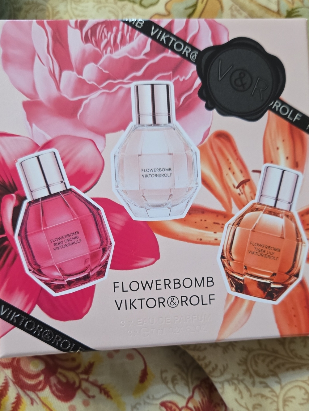 Flower Bomb Fragrance Gift Set